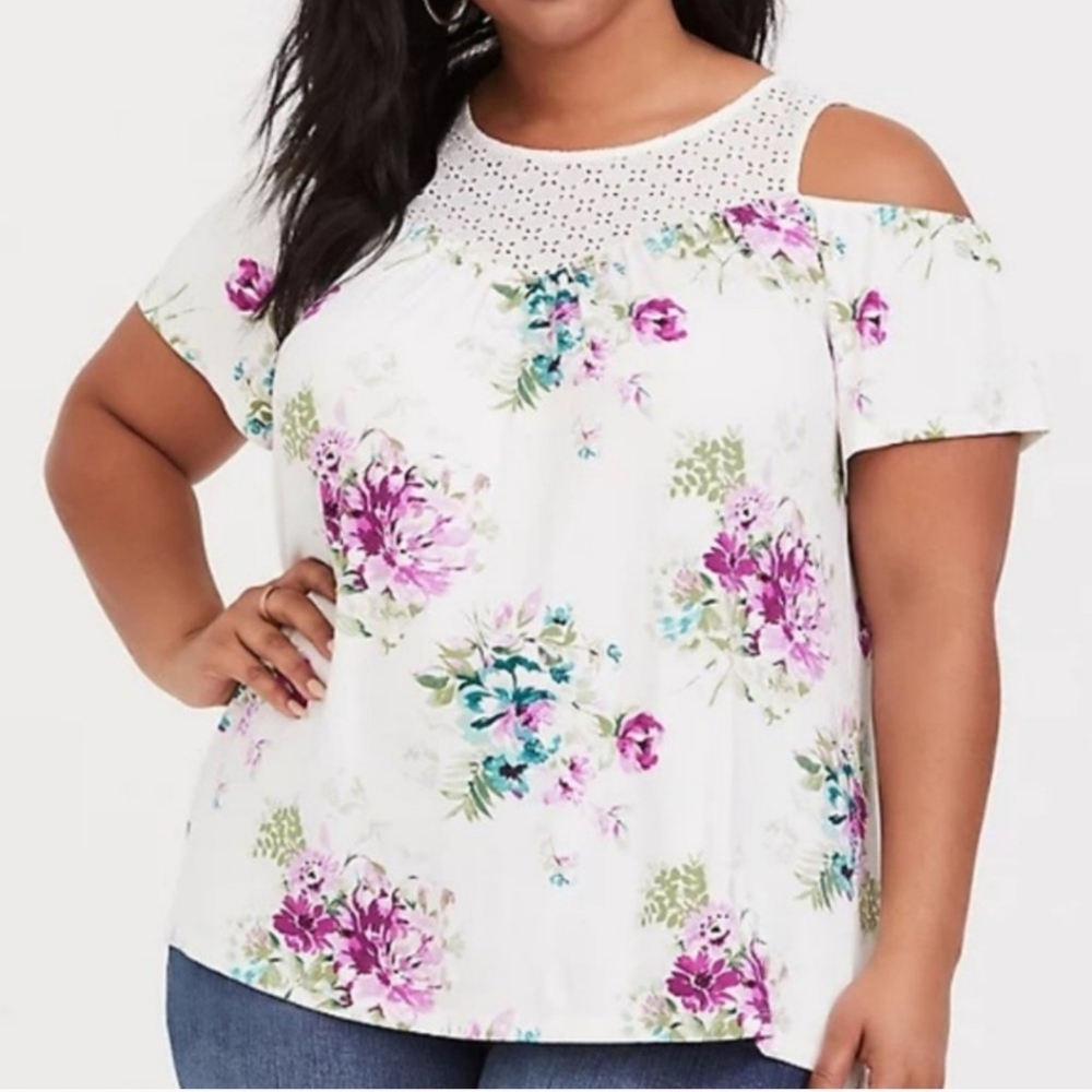 Torrid 2 Super Soft Knit Floral Eyelet Top Blouse